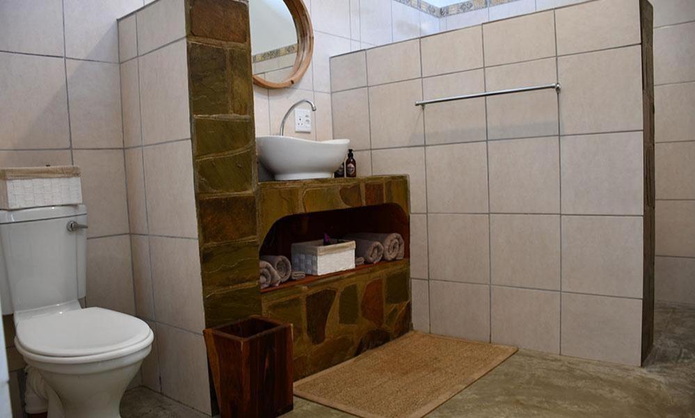 Cheetah View Lodge Otjiwarongo Εξωτερικό φωτογραφία
